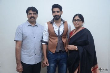 Aatadukundam Raa Movie Audio Function